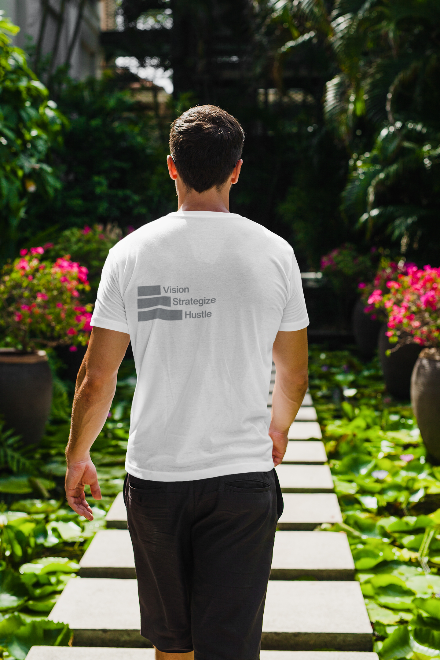 WHITE BACK HUSTLE-T-SHIRT