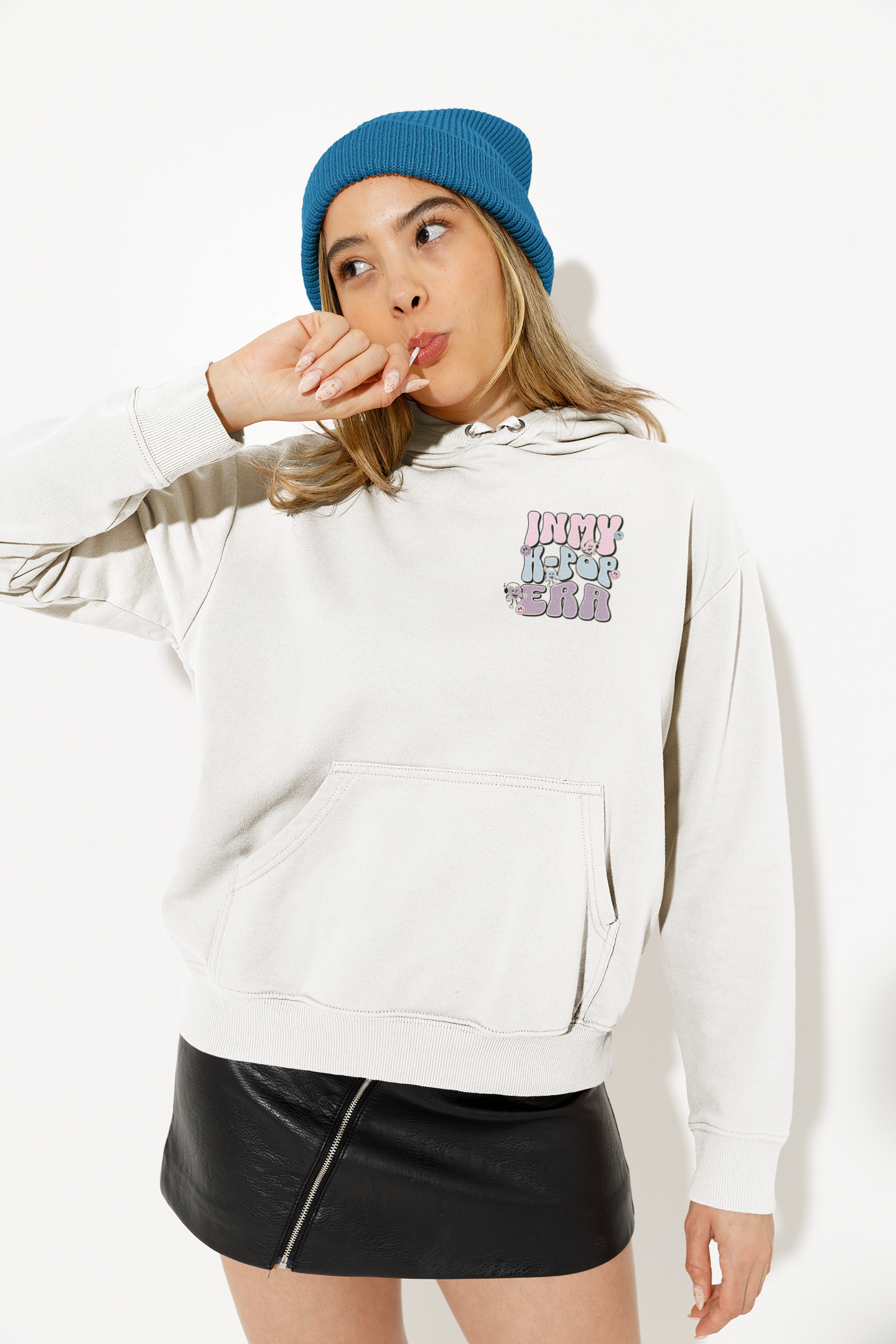 in-my-kpop-era-woman-hoodie-white