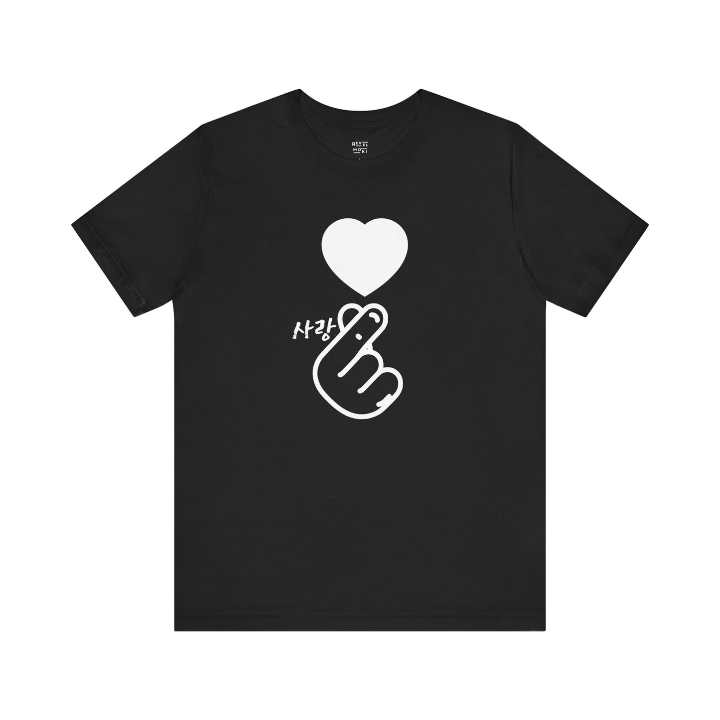 korean-finger-heart-tee-closeup-black