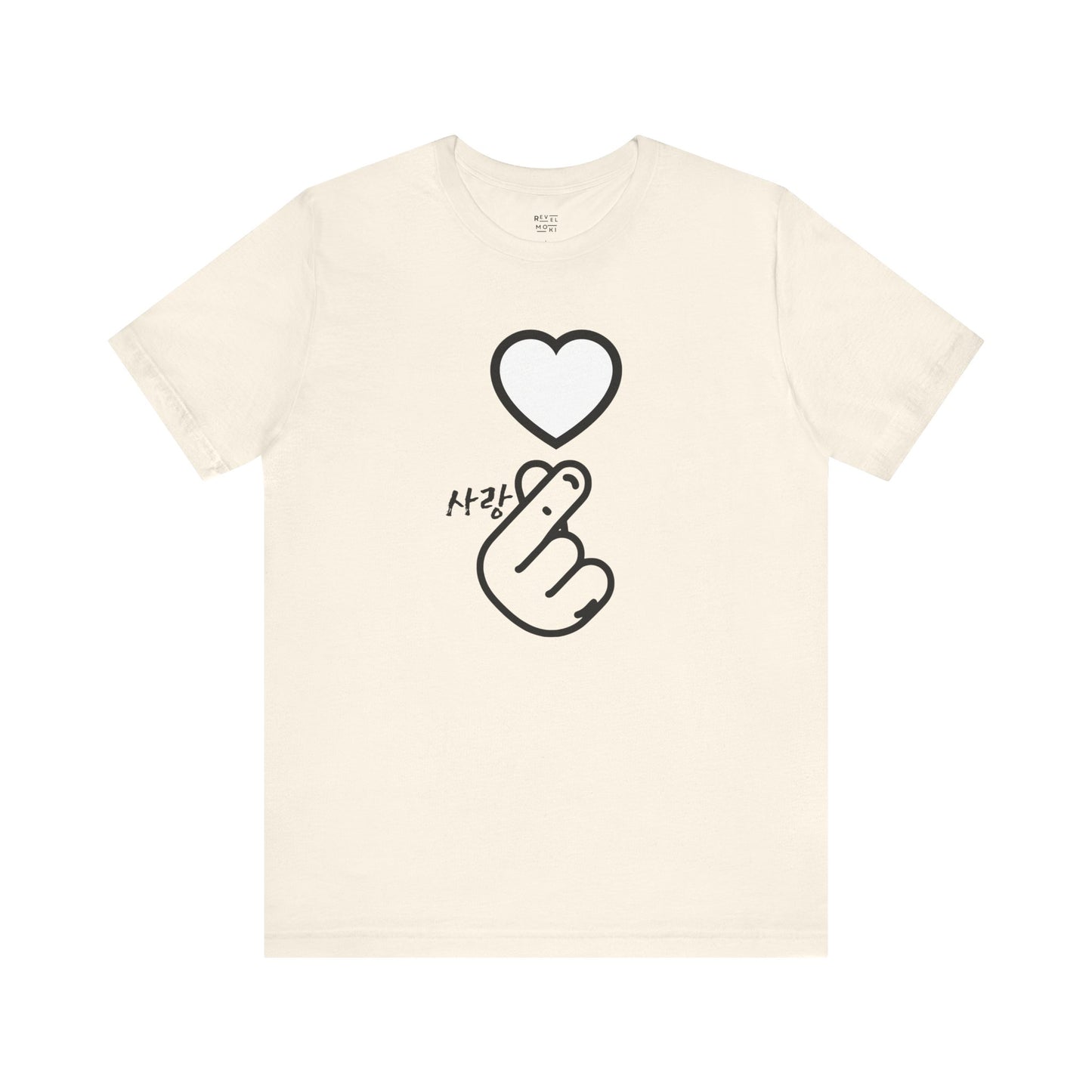korean-finger-heart-tee-closeup-natural
