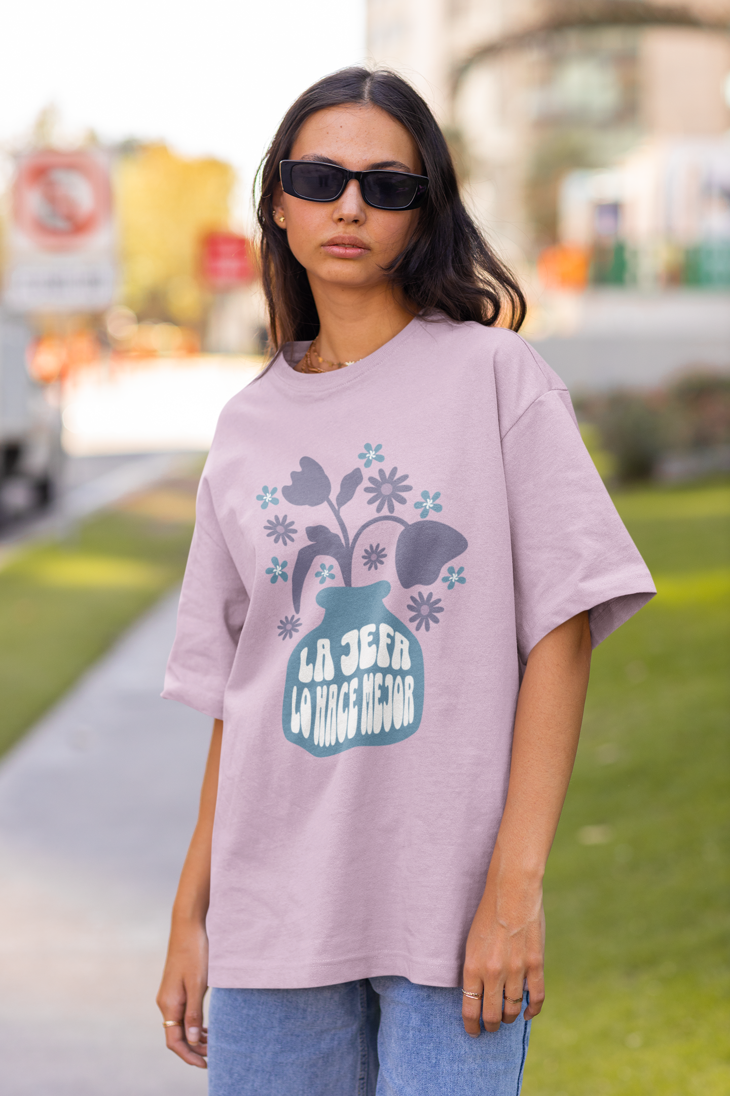 latina-female-boss-do-it-better-woman-tee-lilac2