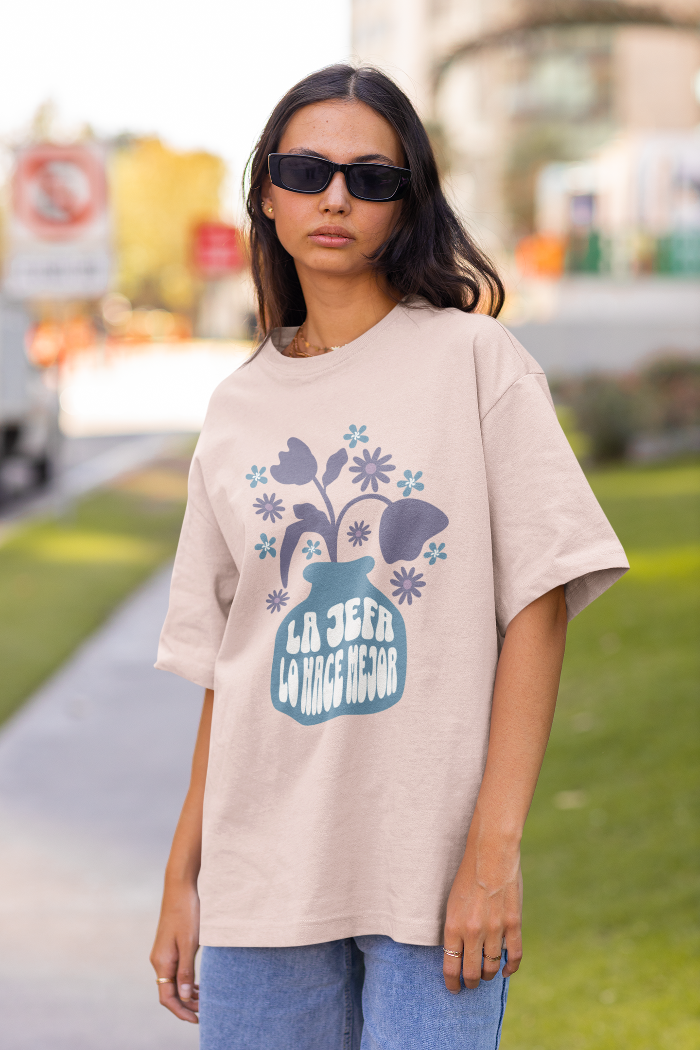latina-female-boss-do-it-better-woman-tee-soft-pink2