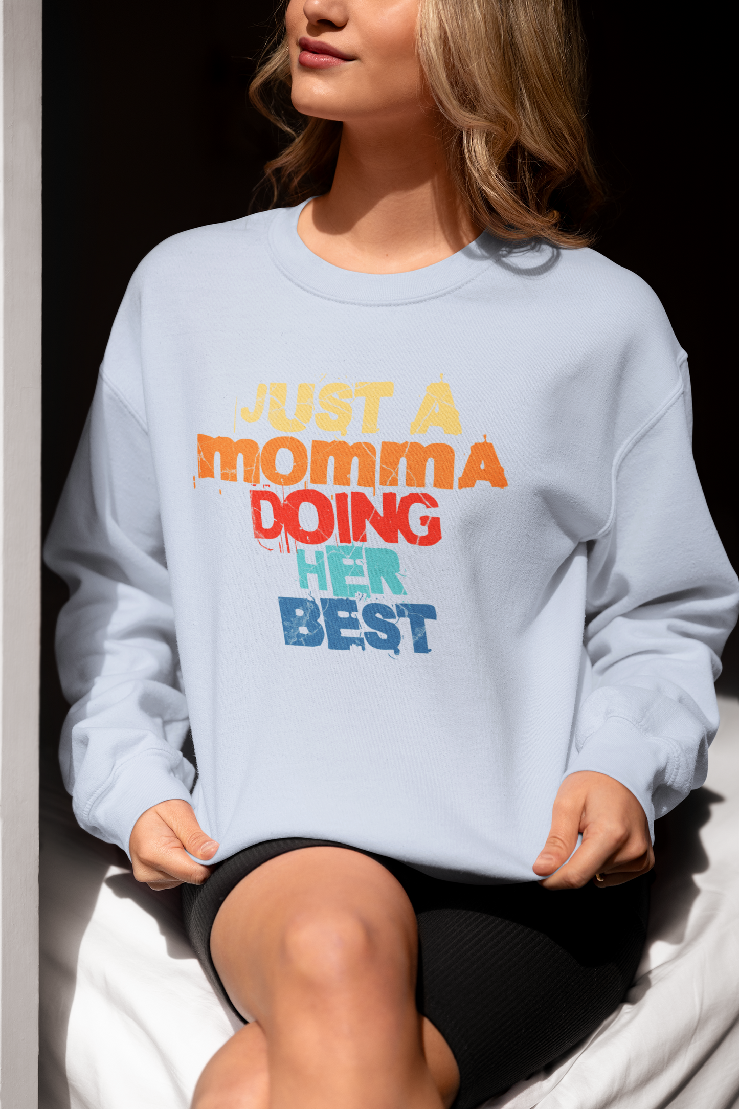 momma-doing-her-best-sweatshirt-blue