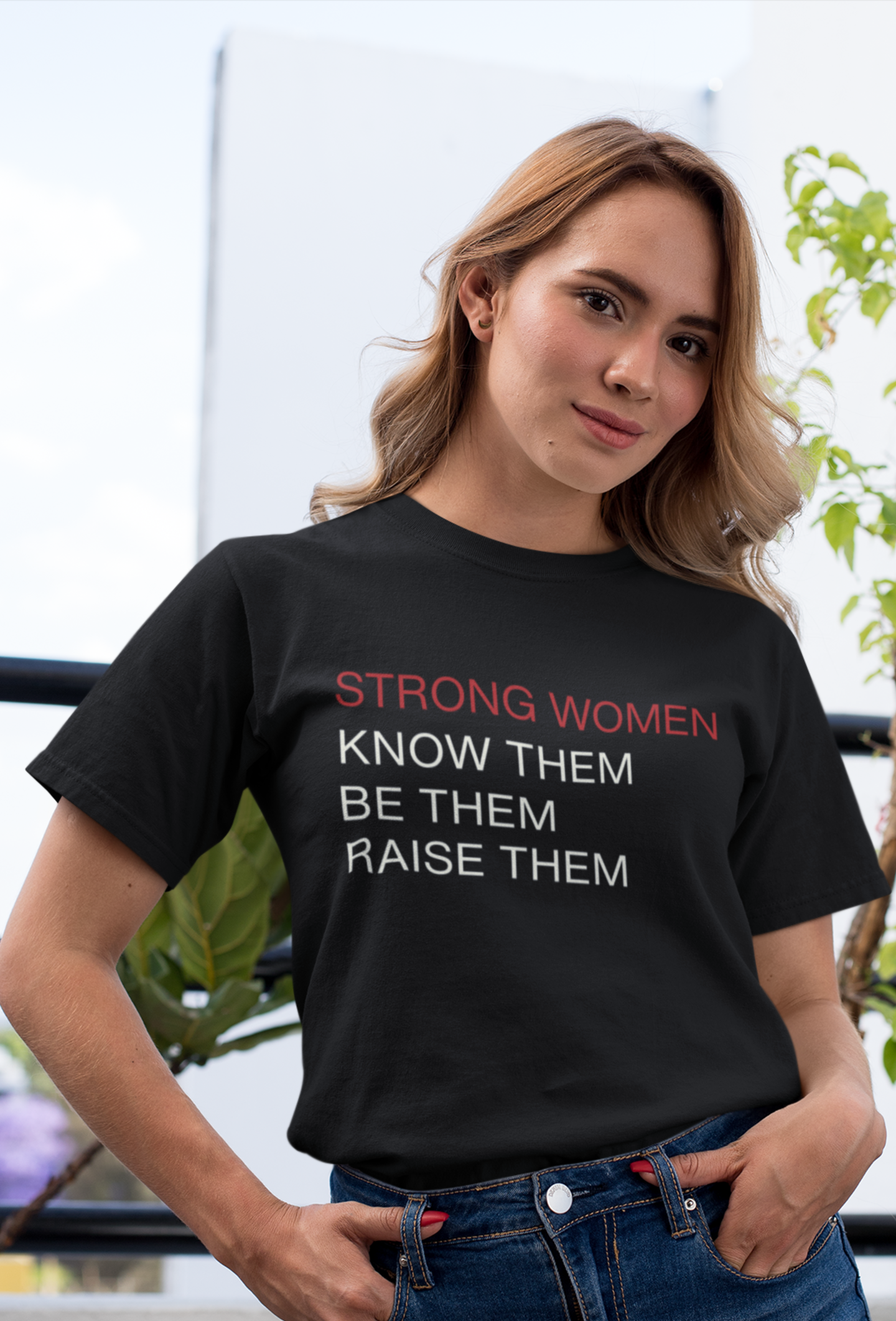 strong-women-be-them-know-them-raise-them-tee-black-color