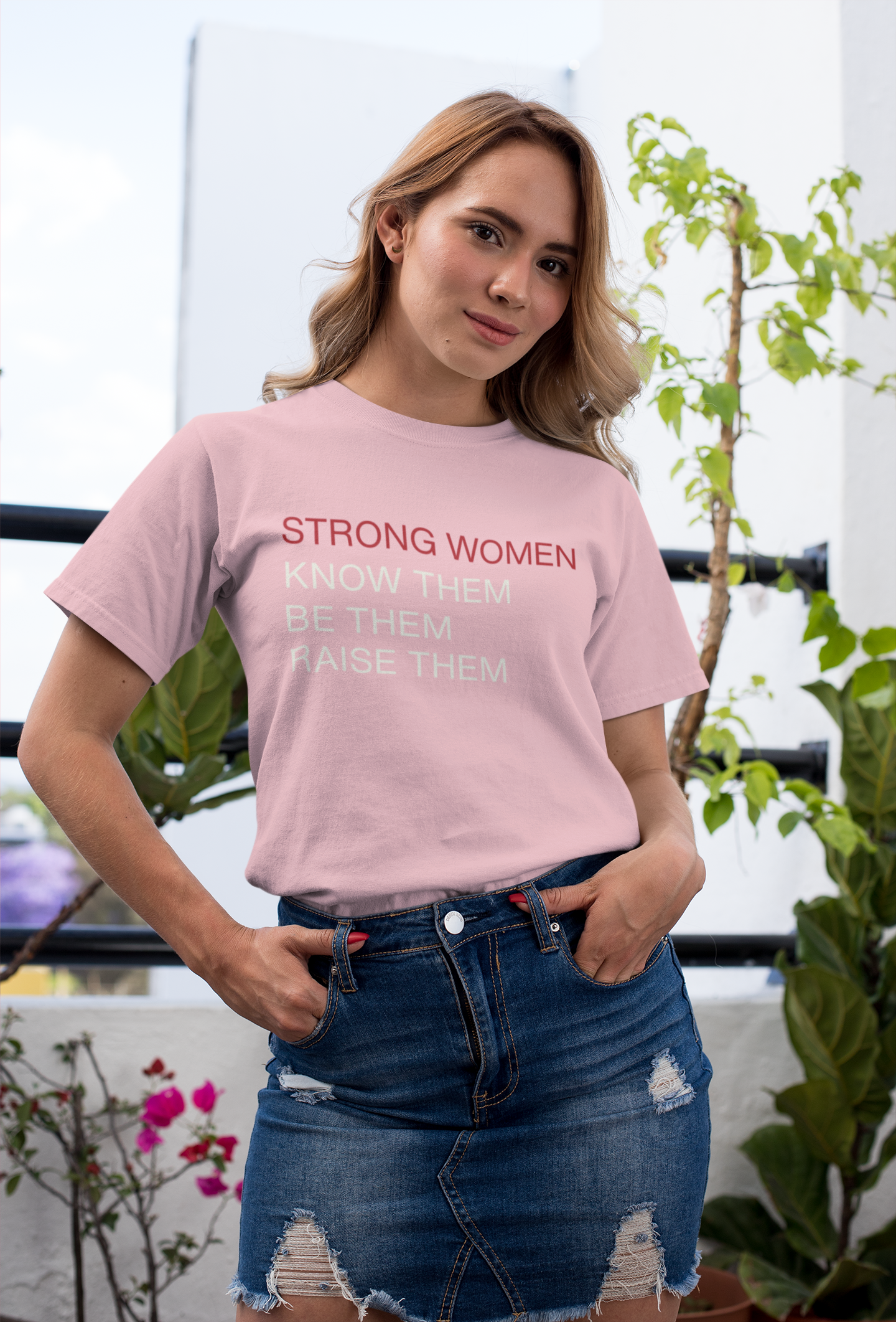 strong-women-be-them-know-them-raise-them-tee-pink