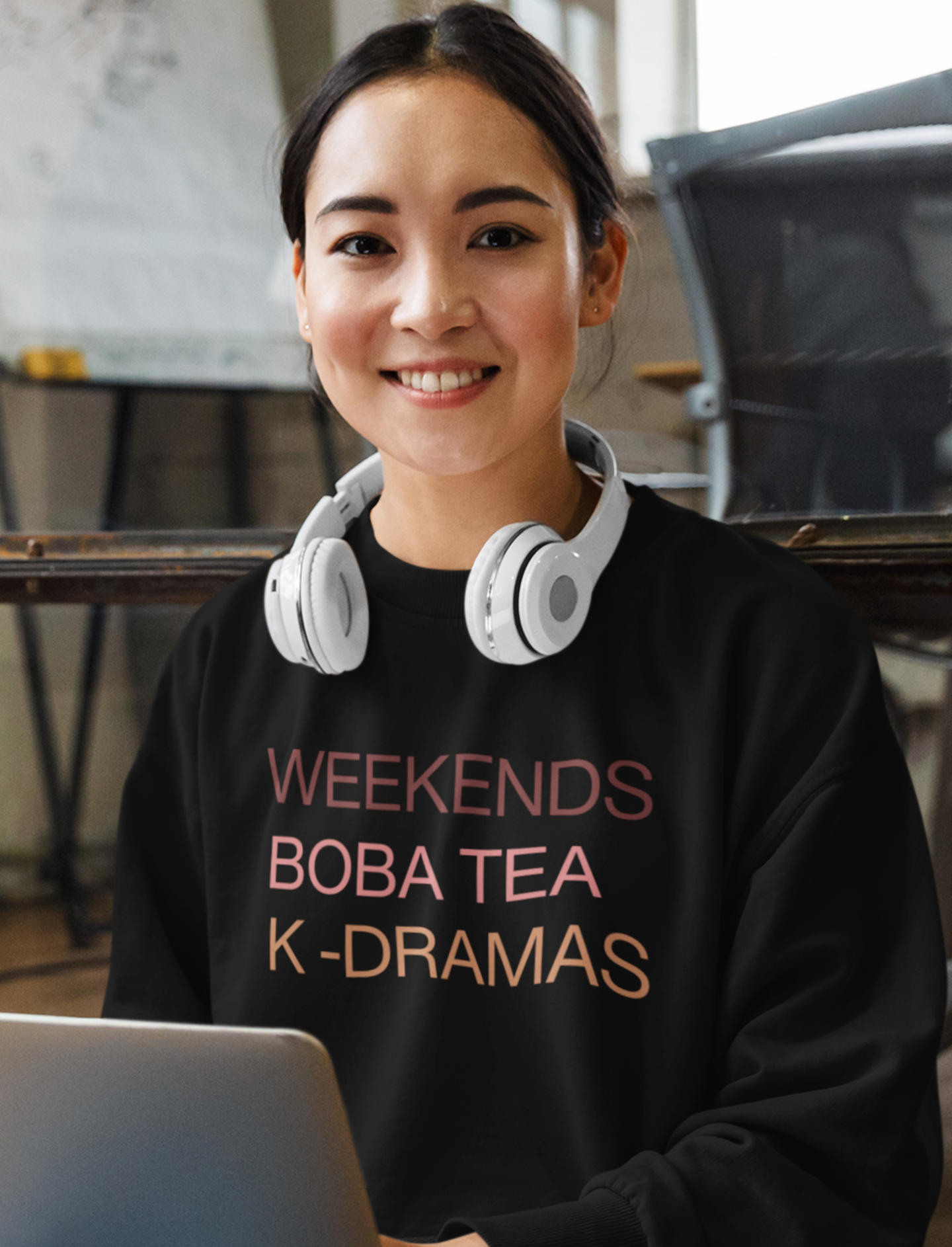 weekends-boba-kdrama-woman-sweatshirt-black