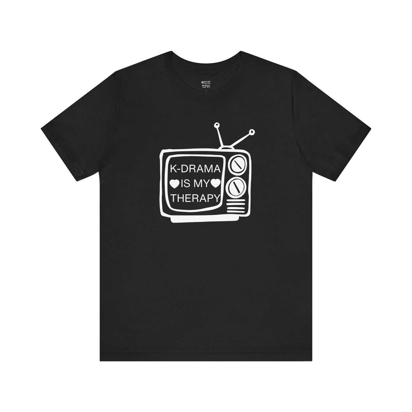 k-drama-therapy-woman-tee-closeup-black