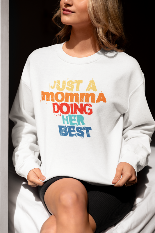 momma-doing-her-best-sweatshirt-white
