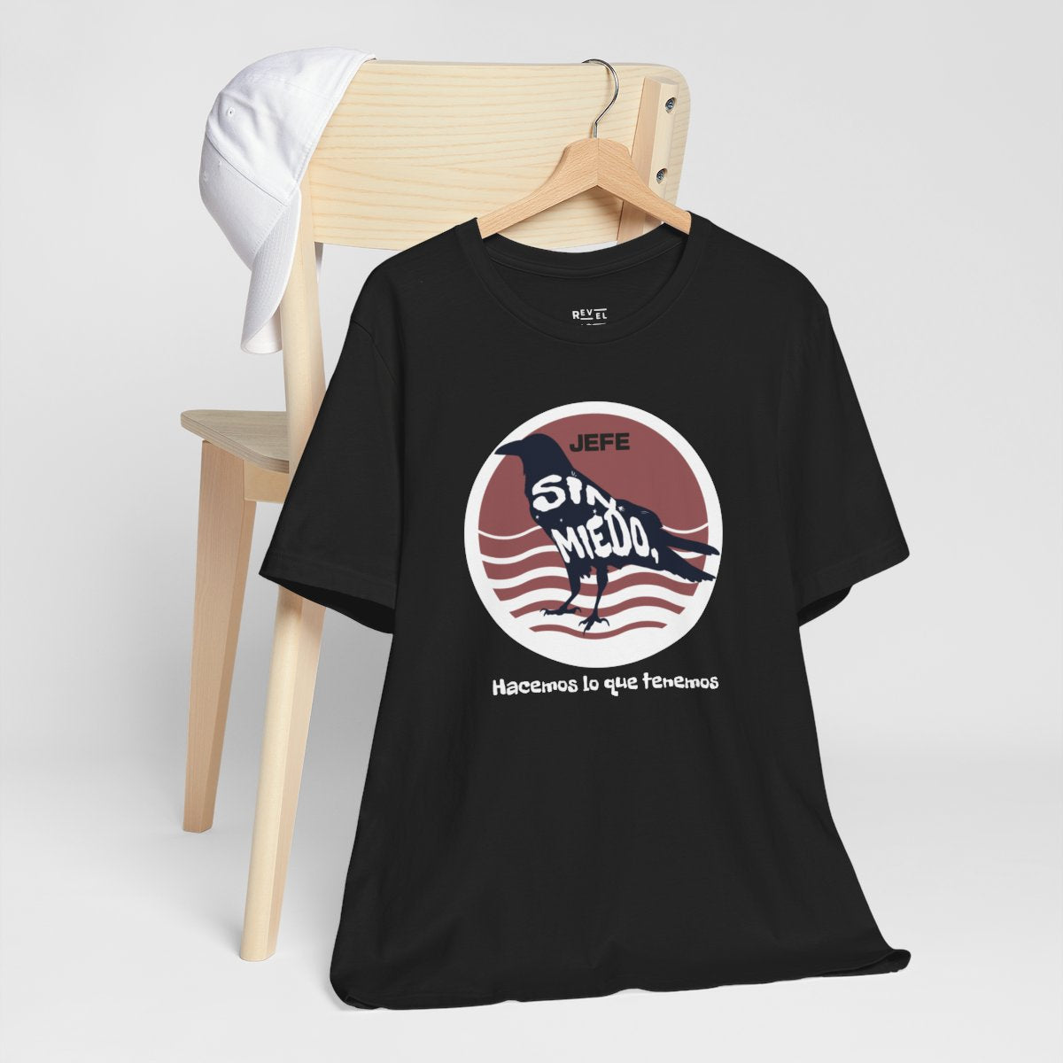 sin-miedo-hacemos-lo-que-tenemos-no-fear-we-do-what-we-must-jefe-brand-graphic-t-shirt-black