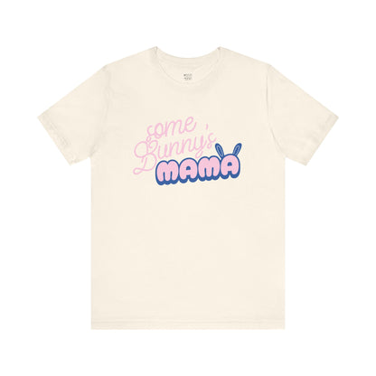 some-bunnys-mama-woman-tee-closeup-natural