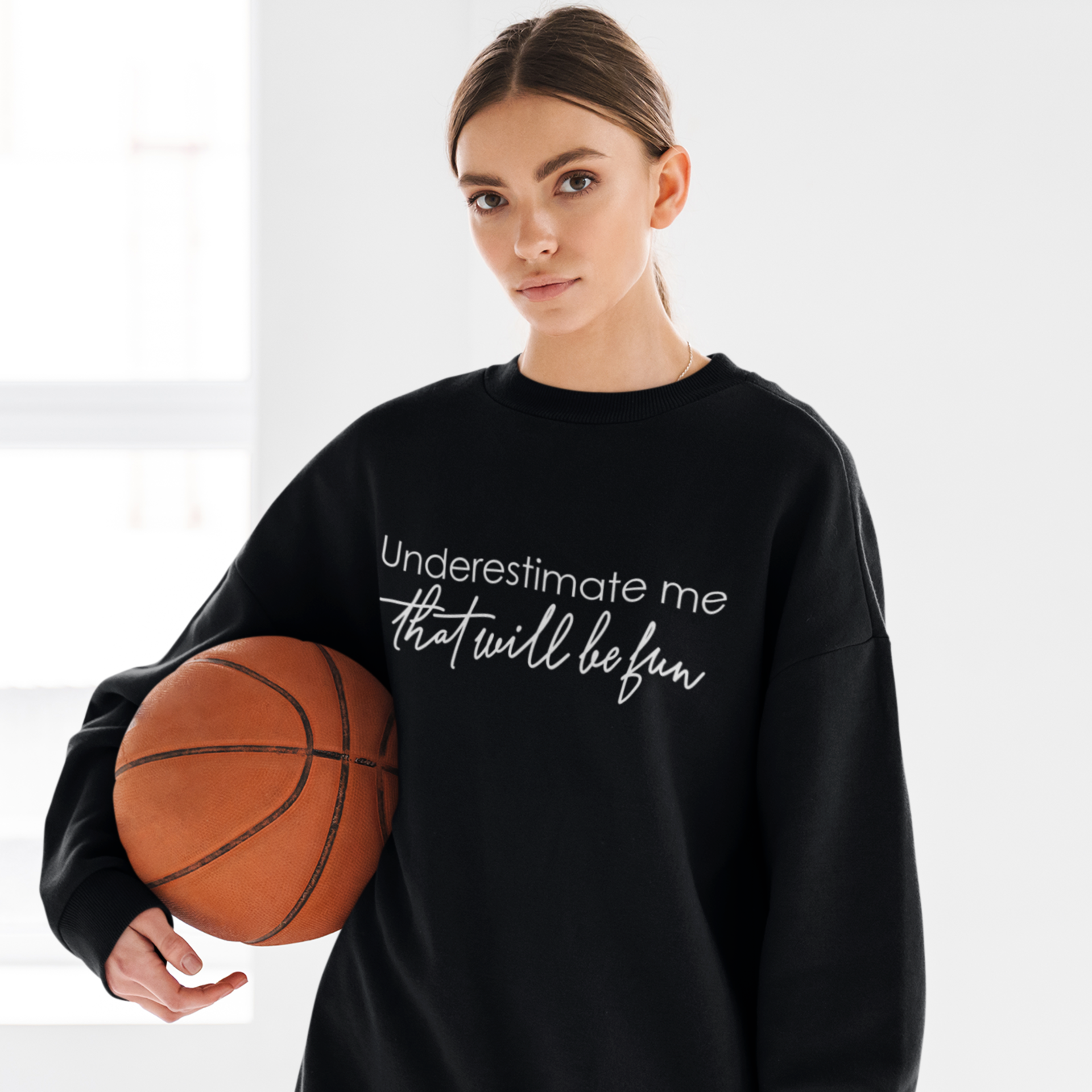 underestimate-me-that-will-be-fun-woman-sweatshirt-black