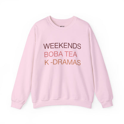 weekends-boba-kdrama-woman-sweatshirt-closeup-sand